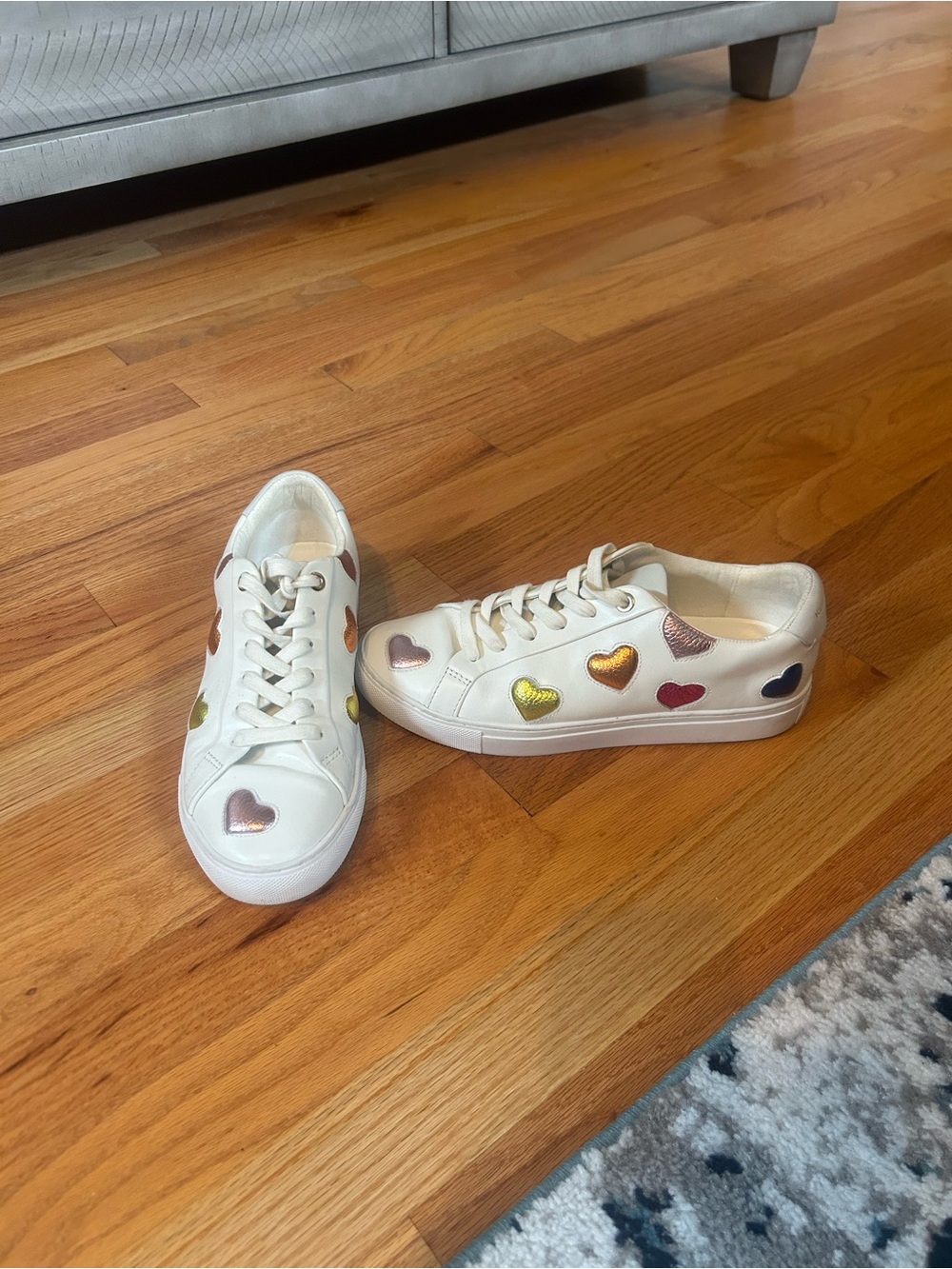 Kurt Geiger White Sneakers - Multicolor Metallic Hearts